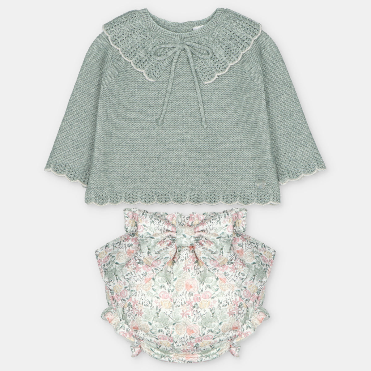 Conjunto combinado floral para bebé de Martín Aranda, referencia 010-30325.
