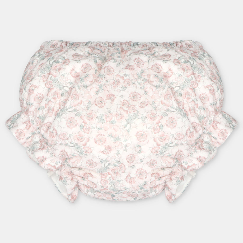 Cubrepañal del conjunto exclusivo floral para bebé.