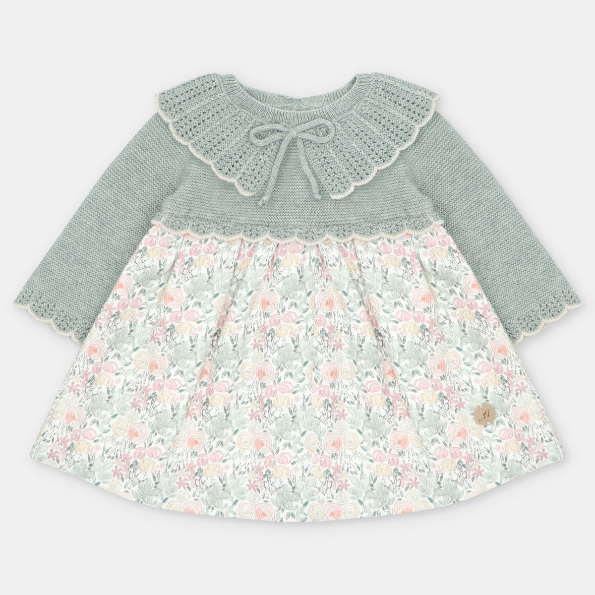 Vestido combinado floral con cuello amplio para bebé de Martín Aranda, referencia 047-30325.